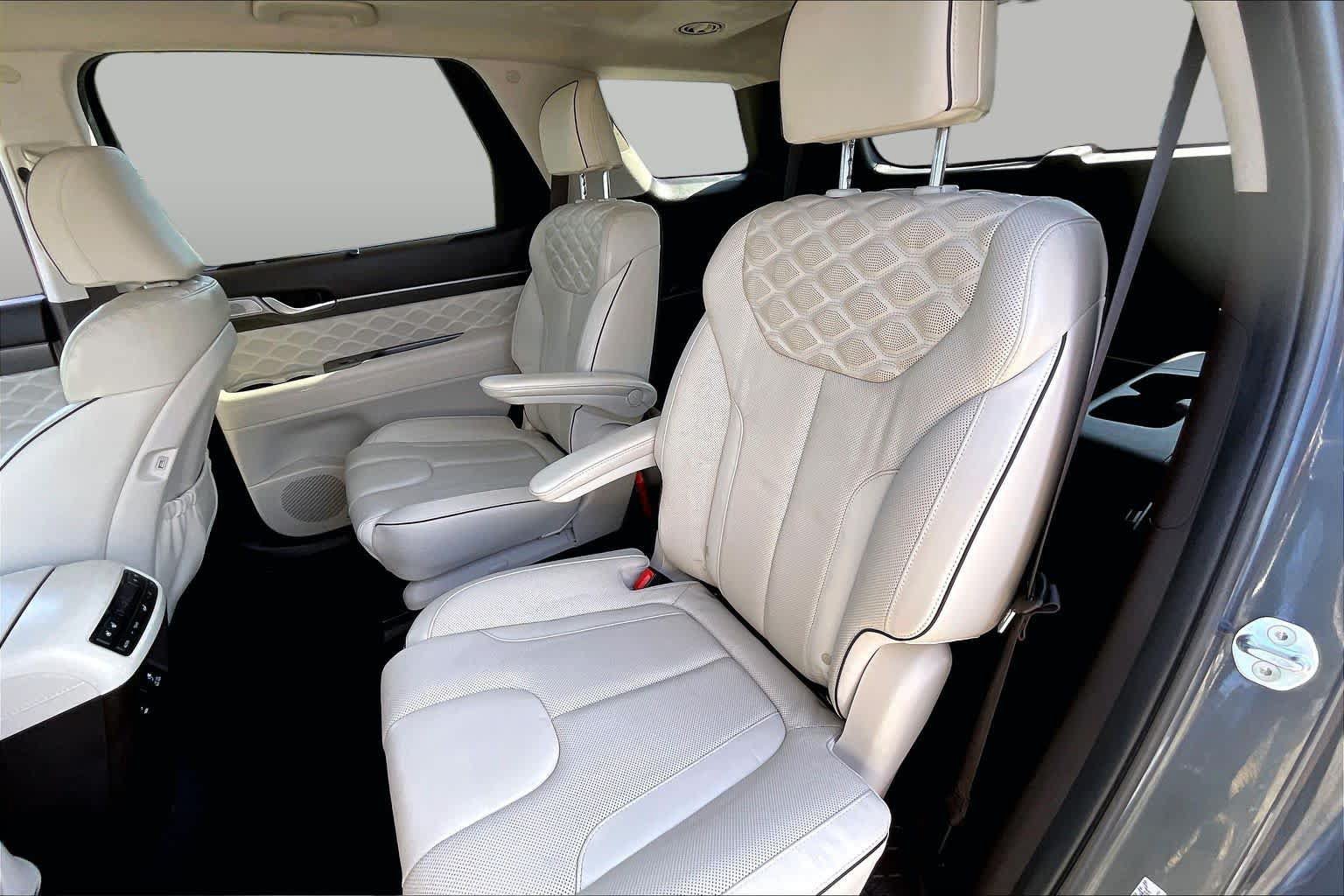 Used 2020 Hyundai Palisade Limited FWD image 18