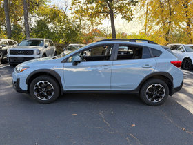 Used 2022 Subaru Crosstrek 2.0i Premium w/ Moonroof Package AWD/4WD image 8