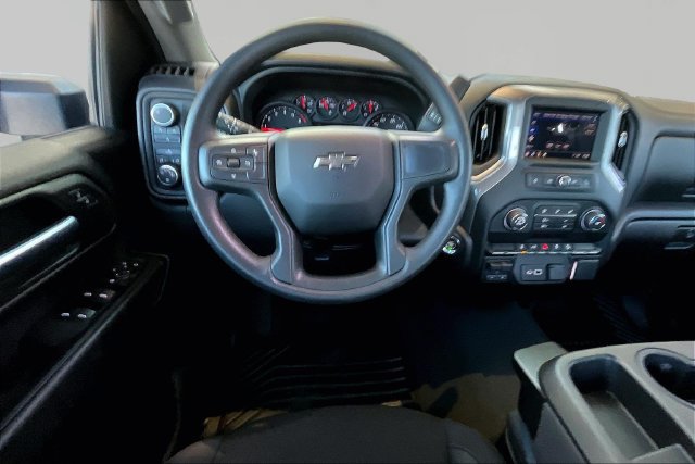 Used 2026 Chevrolet Silverado 2500 Custom w/ Custom Convenience Package AWD/4WD image 8
