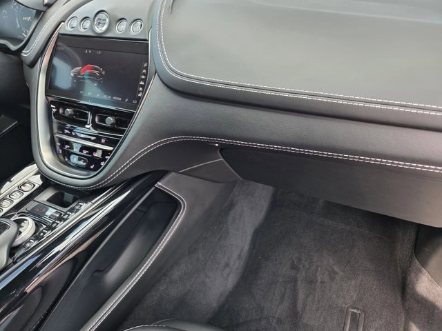 Used 2021 Aston Martin DBX AWD/4WD image 22