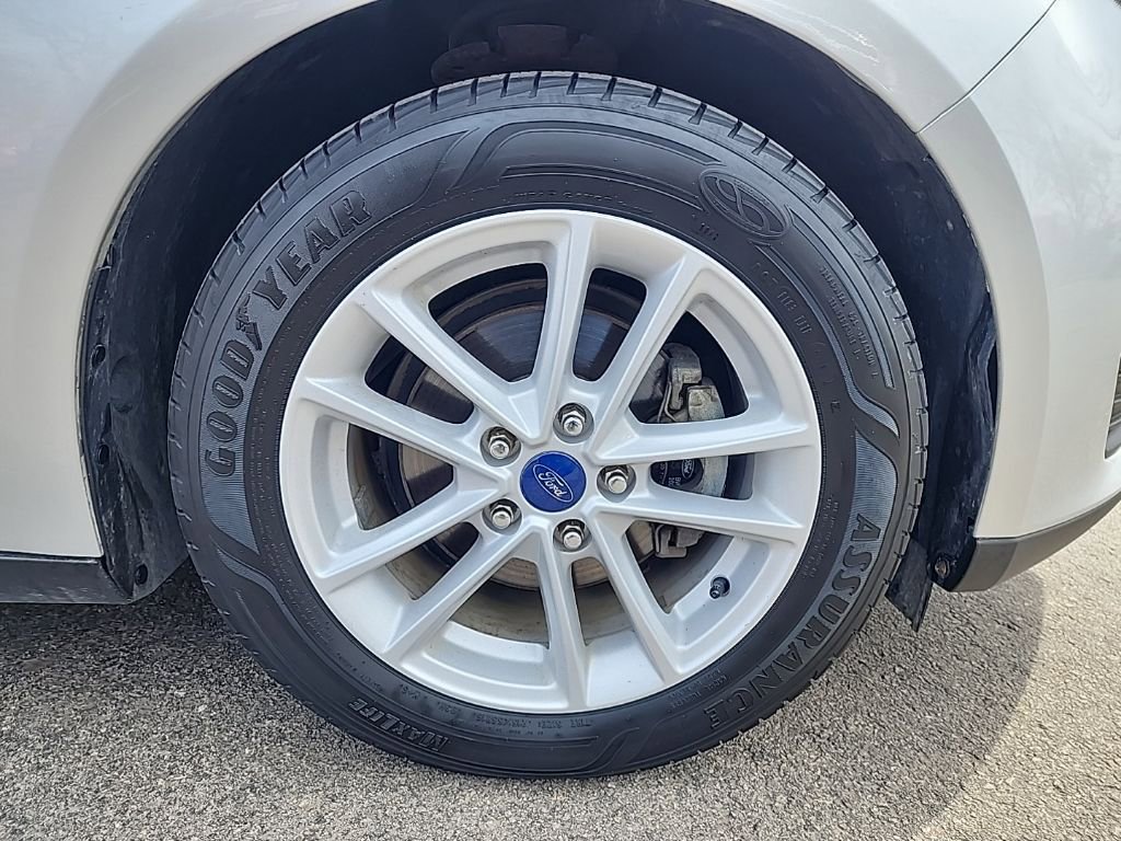Used 2017 Ford Focus SE image 12