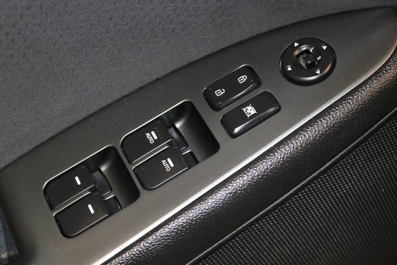 Used 2012 Kia Optima Hybrid FWD image 64