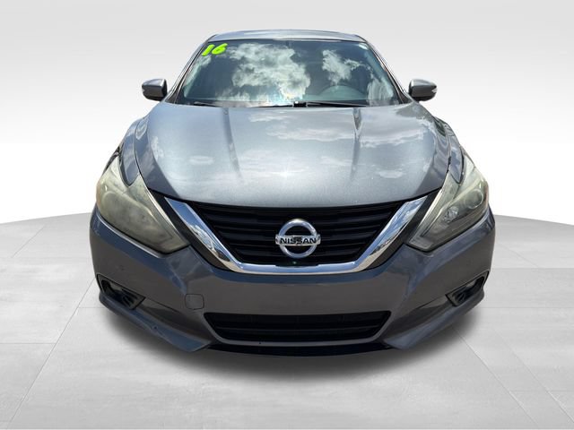 Used 2016 Nissan Altima 3.5 SL FWD image 2