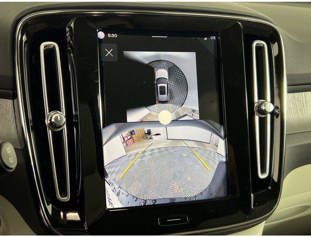 Certified 2026 Volvo XC40 B5 Plus w/ Protection Package Premier AWD/4WD image 26