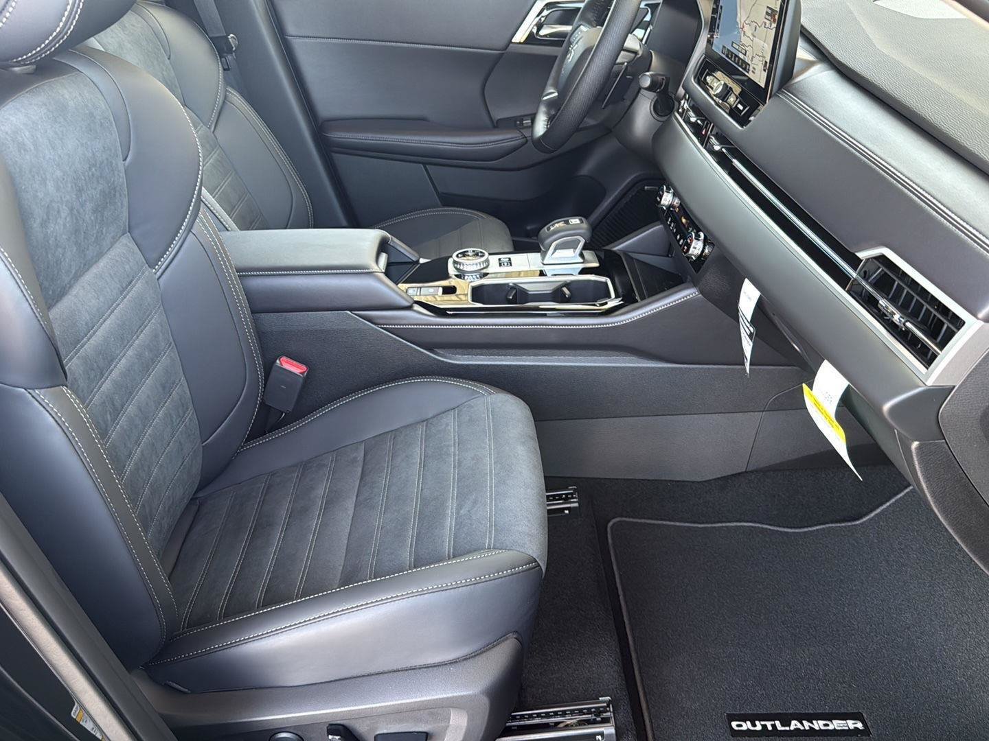 New 2026 Mitsubishi Outlander SE AWD/4WD image 24