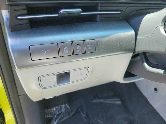 Certified 2024 Hyundai Kona SE FWD image 14
