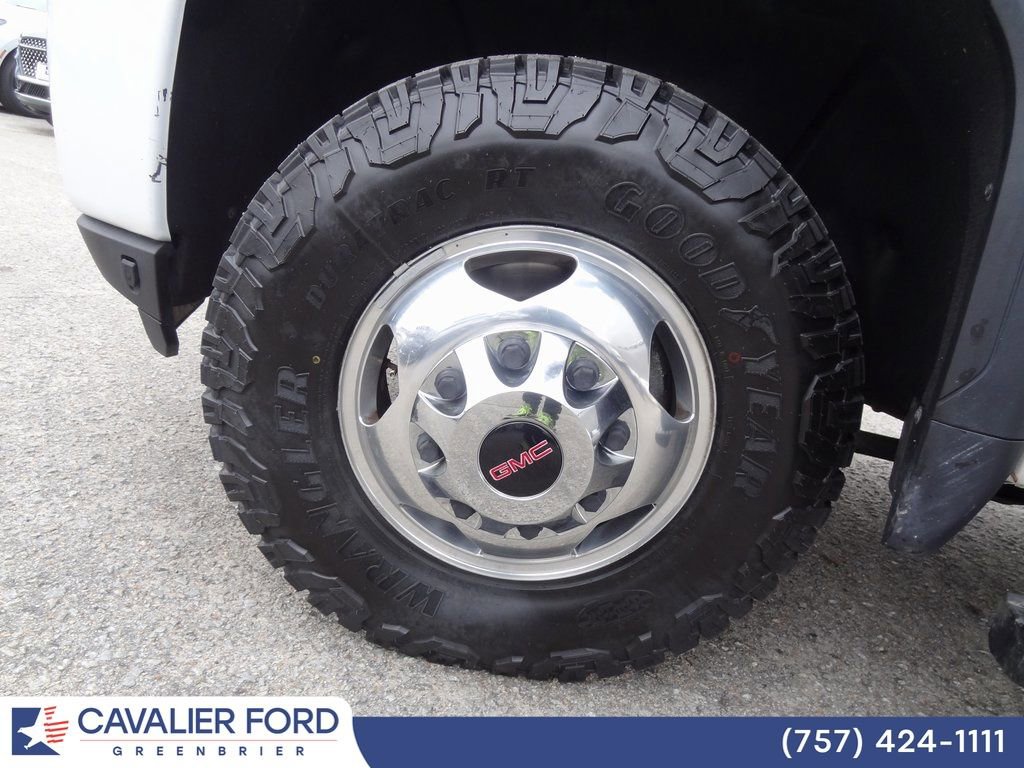 Used 2023 GMC Sierra 3500 Denali image 50