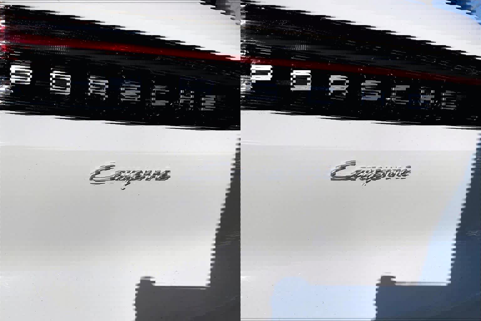 Used 2024 Porsche Cayenne image 10