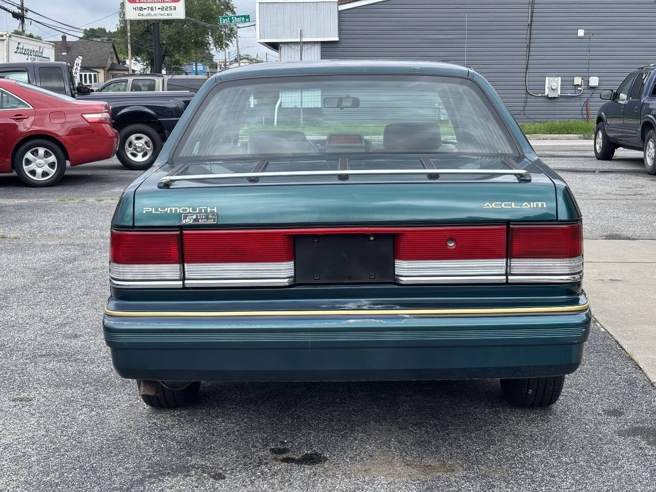 Used 1995 Plymouth Acclaim FWD image 6