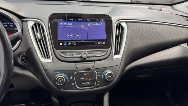 Used 2019 Chevrolet Malibu RS image 23