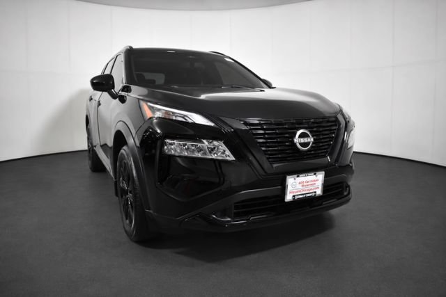 Certified 2023 Nissan Rogue SV w/ SV Premium B Package AWD/4WD image 3