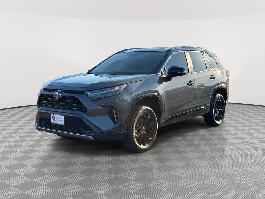 Used 2022 Toyota RAV4 XSE image 3