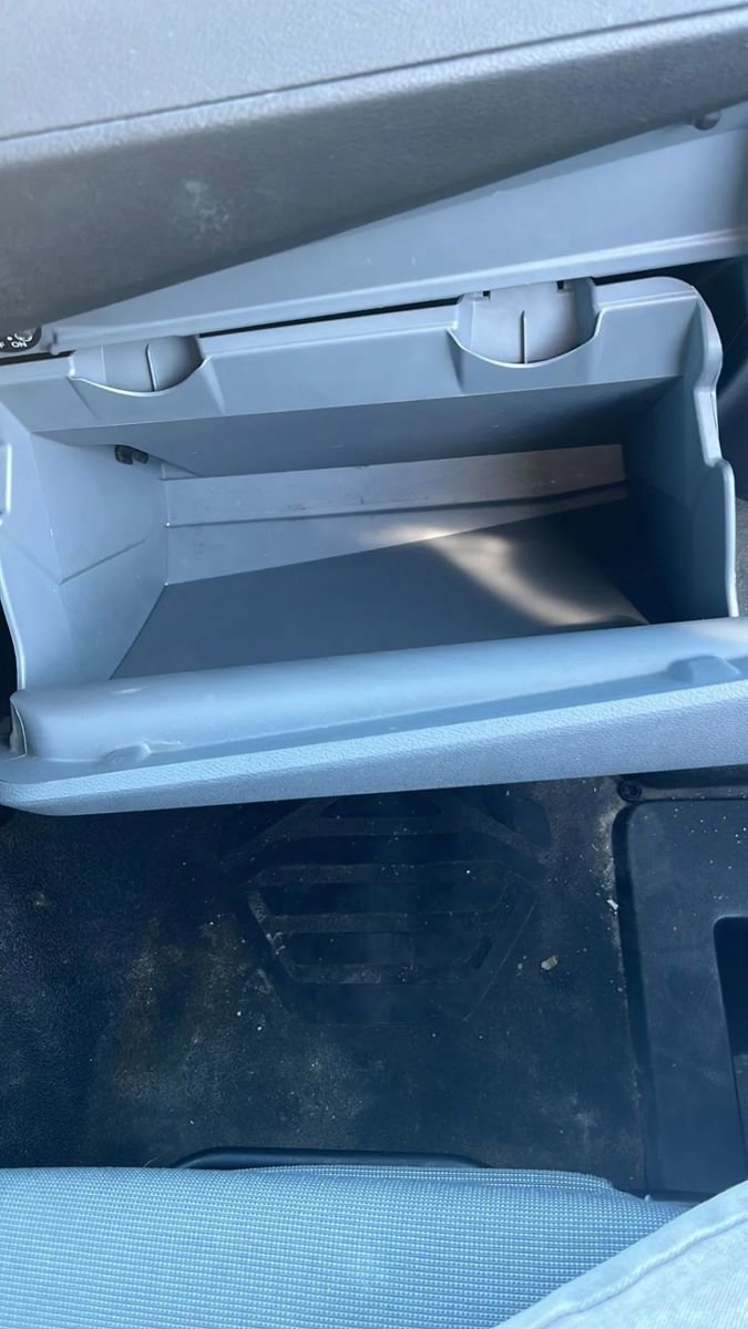 Used 2015 Ford Transit 250 Medium Roof image 12