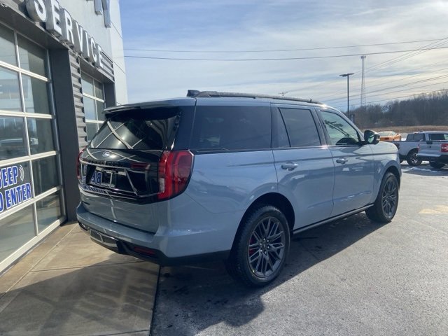 New 2025 Ford Expedition Platinum w/ Stealth Performance Package image 3