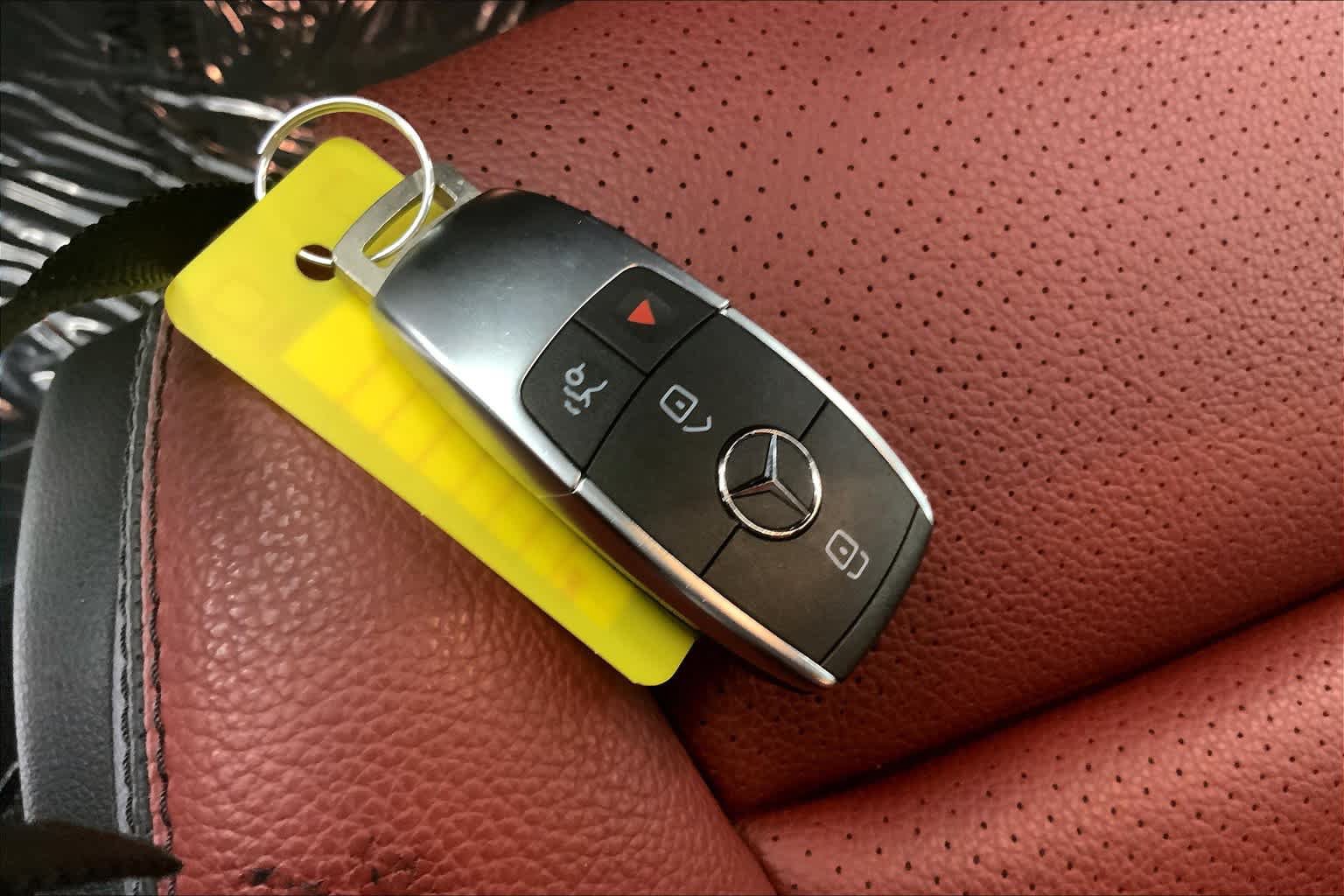 Used 2022 Mercedes-Benz GLC 300 image 13