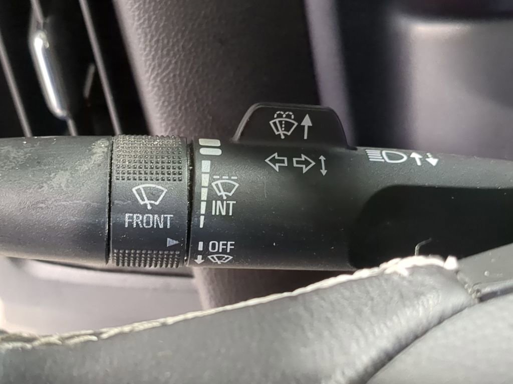 Used 2016 Chevrolet Silverado 1500 LT image 36