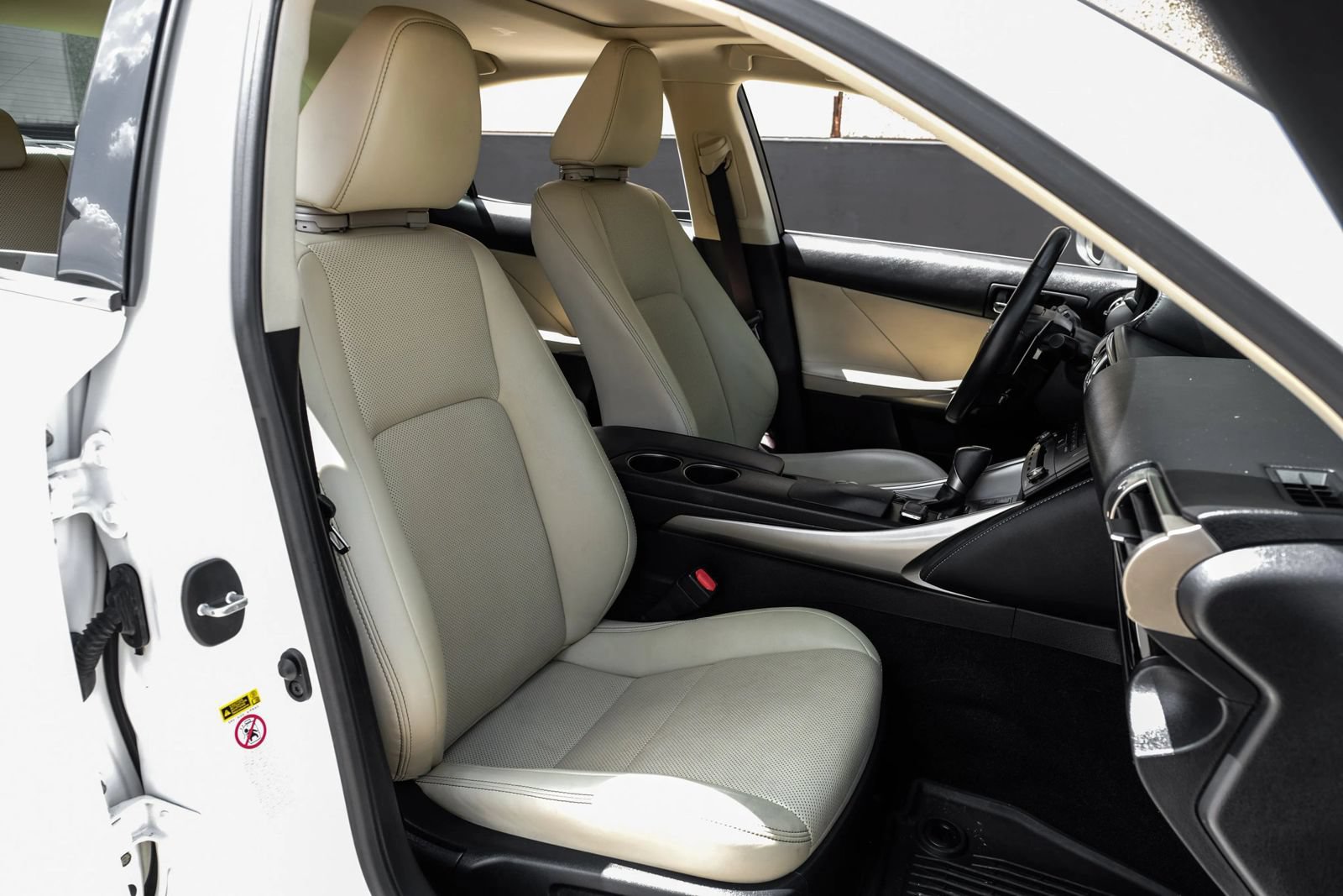 Used 2015 Lexus IS 250 AWD w/ Navigation System Package image 32