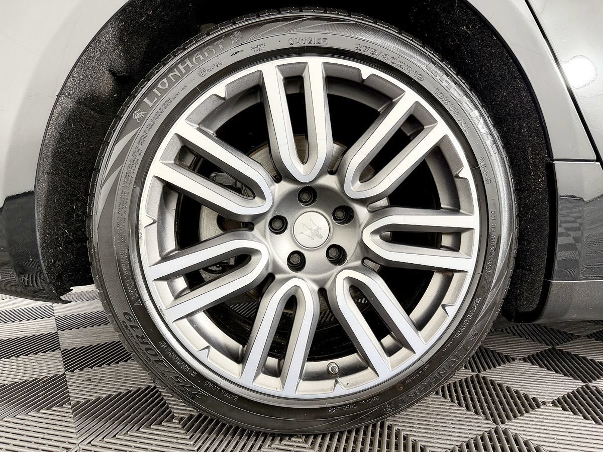 Used 2018 Maserati Ghibli RWD image 25