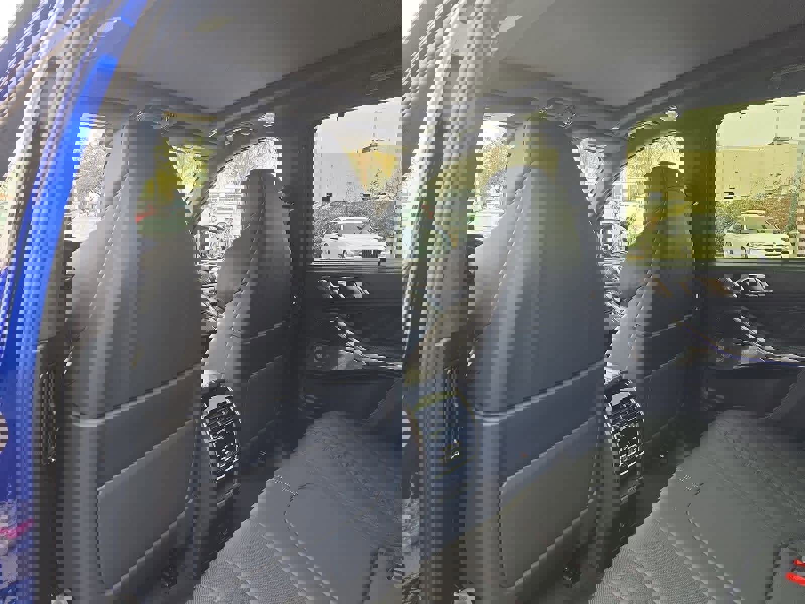 Used 2020 BMW X5 M Competition w/ Executive Package image 15