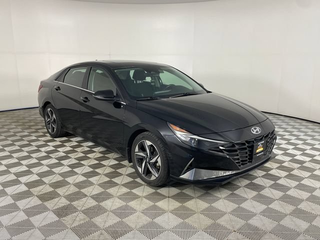 Used 2021 Hyundai Elantra SEL w/ Convenience + Premium Package FWD image 17