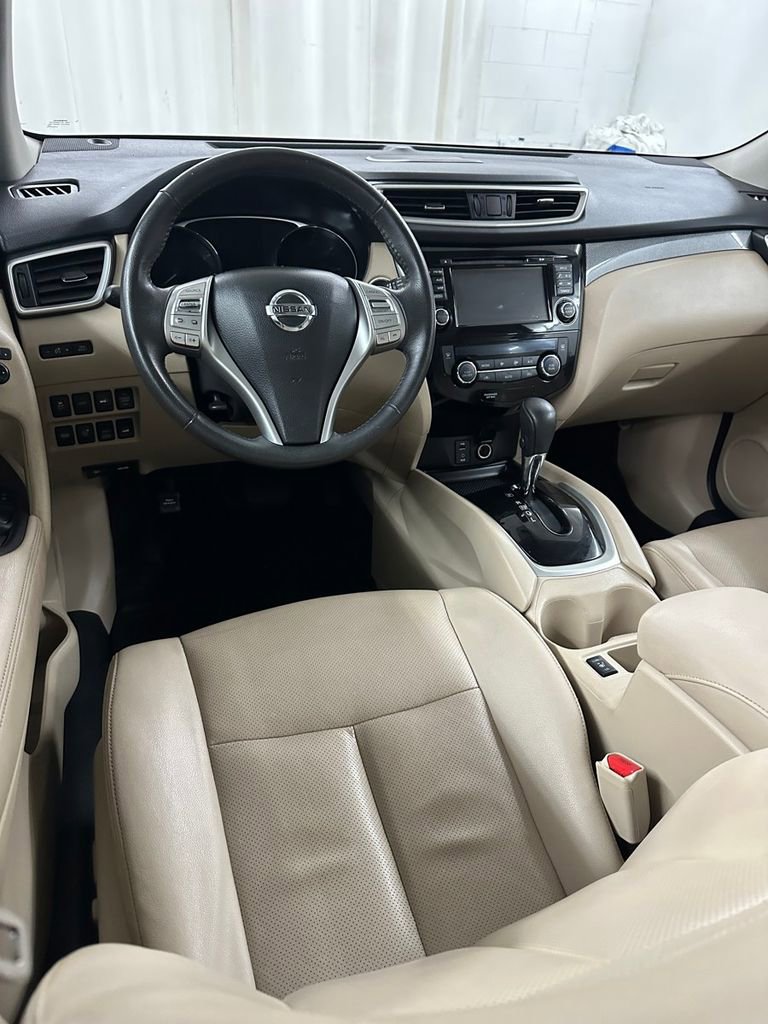 Used 2016 Nissan Rogue SL w/ SL Premium Package image 24