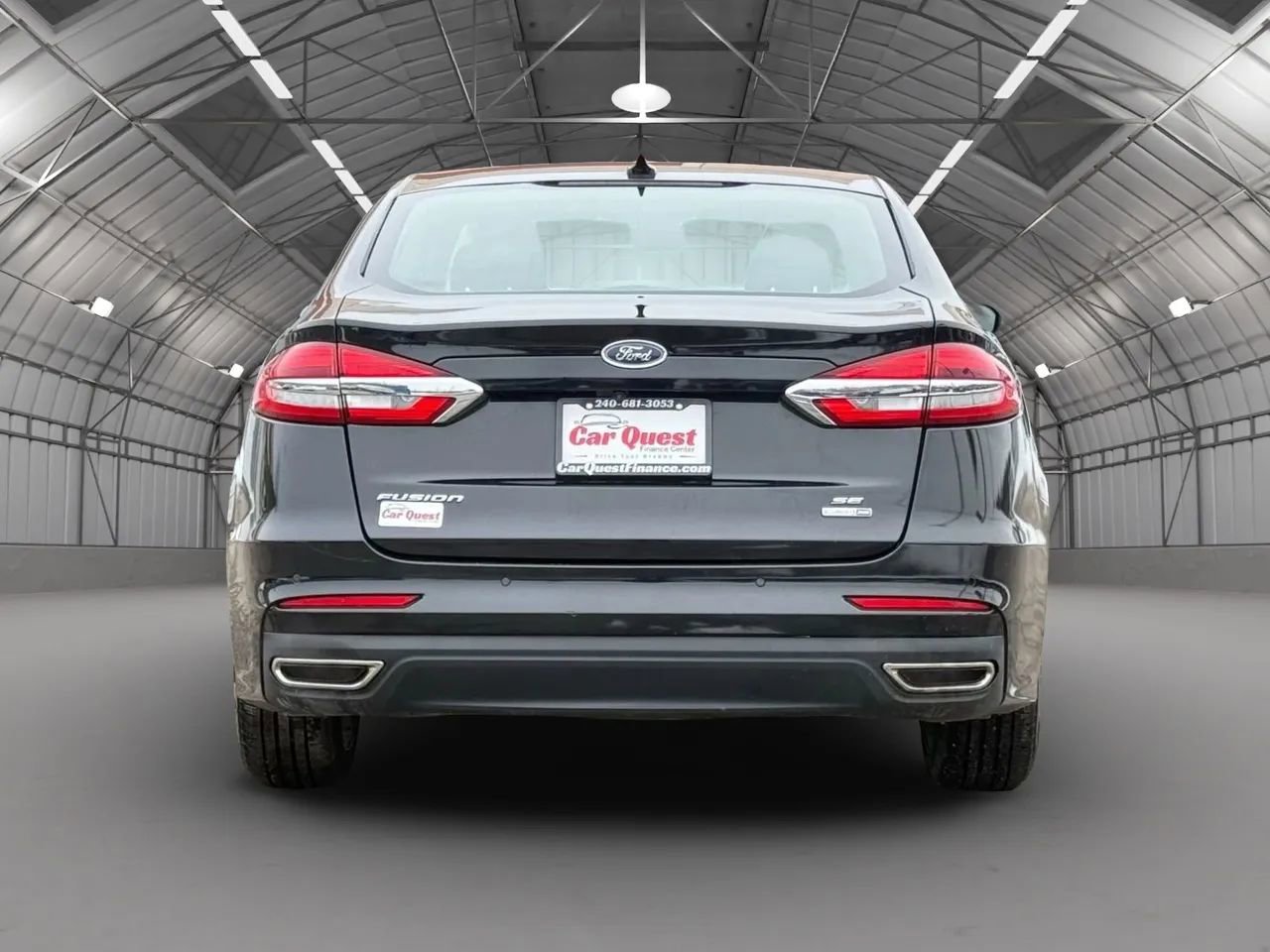 Used 2020 Ford Fusion SE image 6