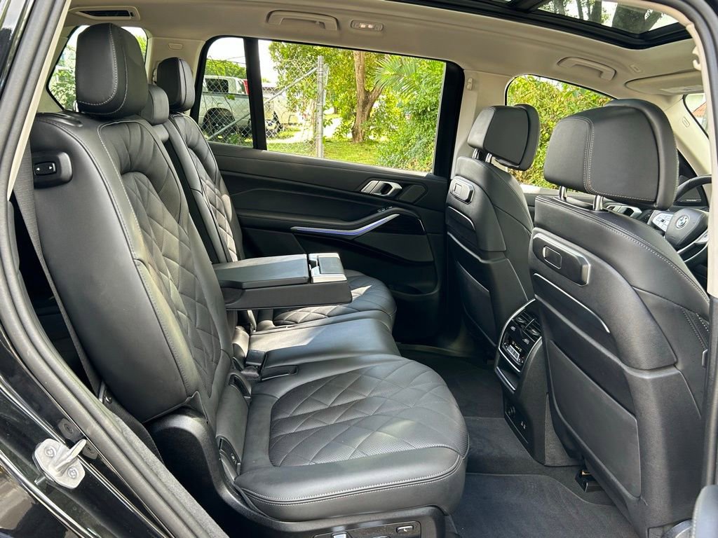 Used 2024 BMW X7 xDrive40i image 42