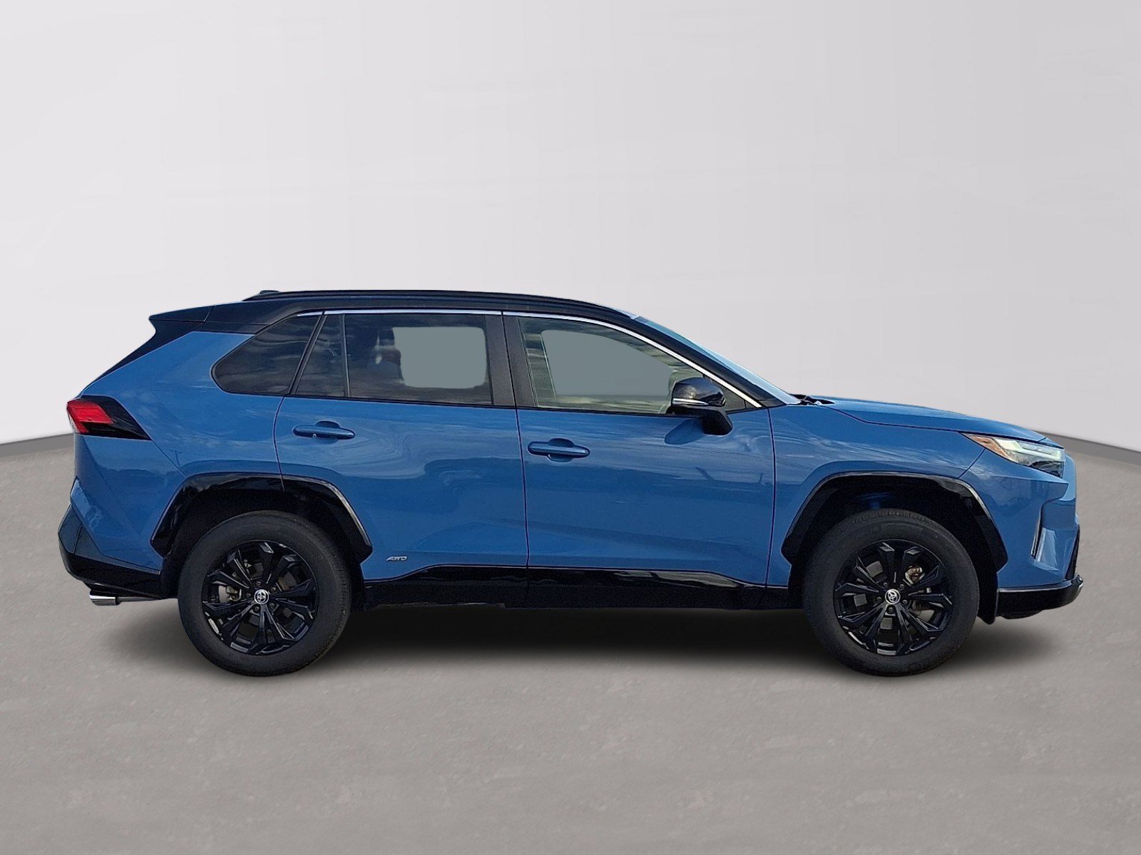 Used 2022 Toyota RAV4 XSE image 7