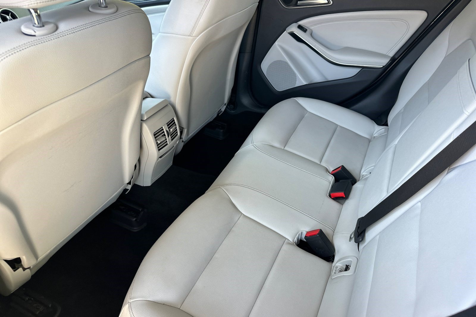 Certified 2020 Mercedes-Benz GLA 250 4MATIC image 25