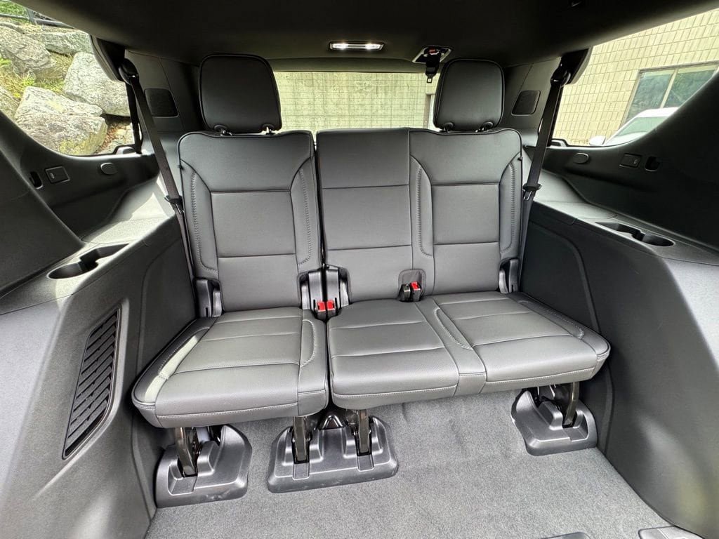 Used 2026 GMC Yukon Denali AWD/4WD image 22
