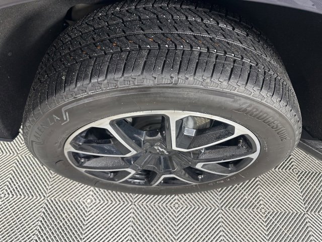 Used 2023 Chevrolet Tahoe RST w/ Luxury Package image 9