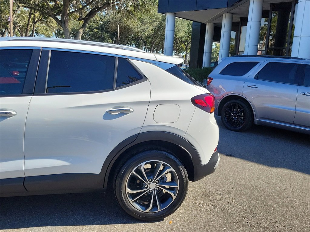 Certified 2023 Buick Encore GX Select image 5