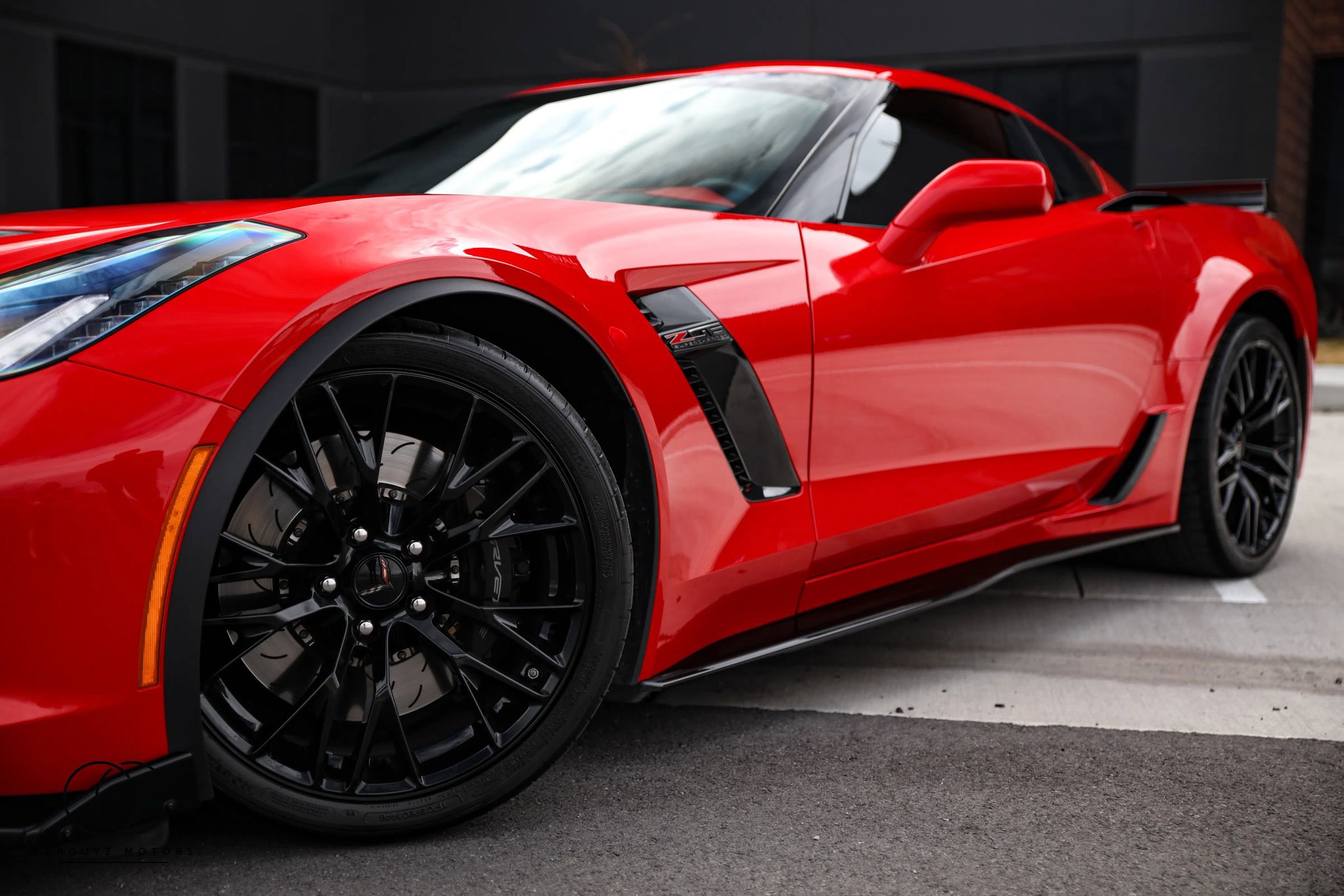 Used 2016 Chevrolet Corvette Z06 w/ 3LZ Preferred Equipment Group image 6