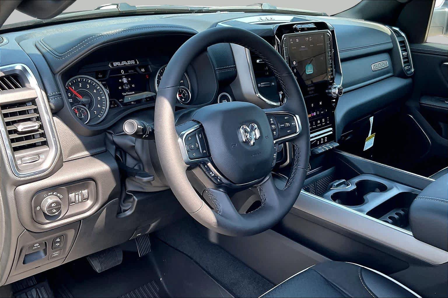 New 2027 RAM 1500 Laramie AWD/4WD image 8