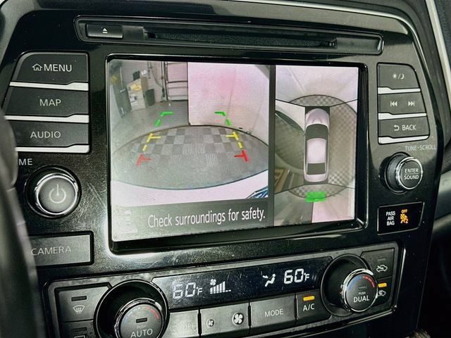 Used 2023 Nissan Maxima SR w/ Sport Mat Group FWD image 17
