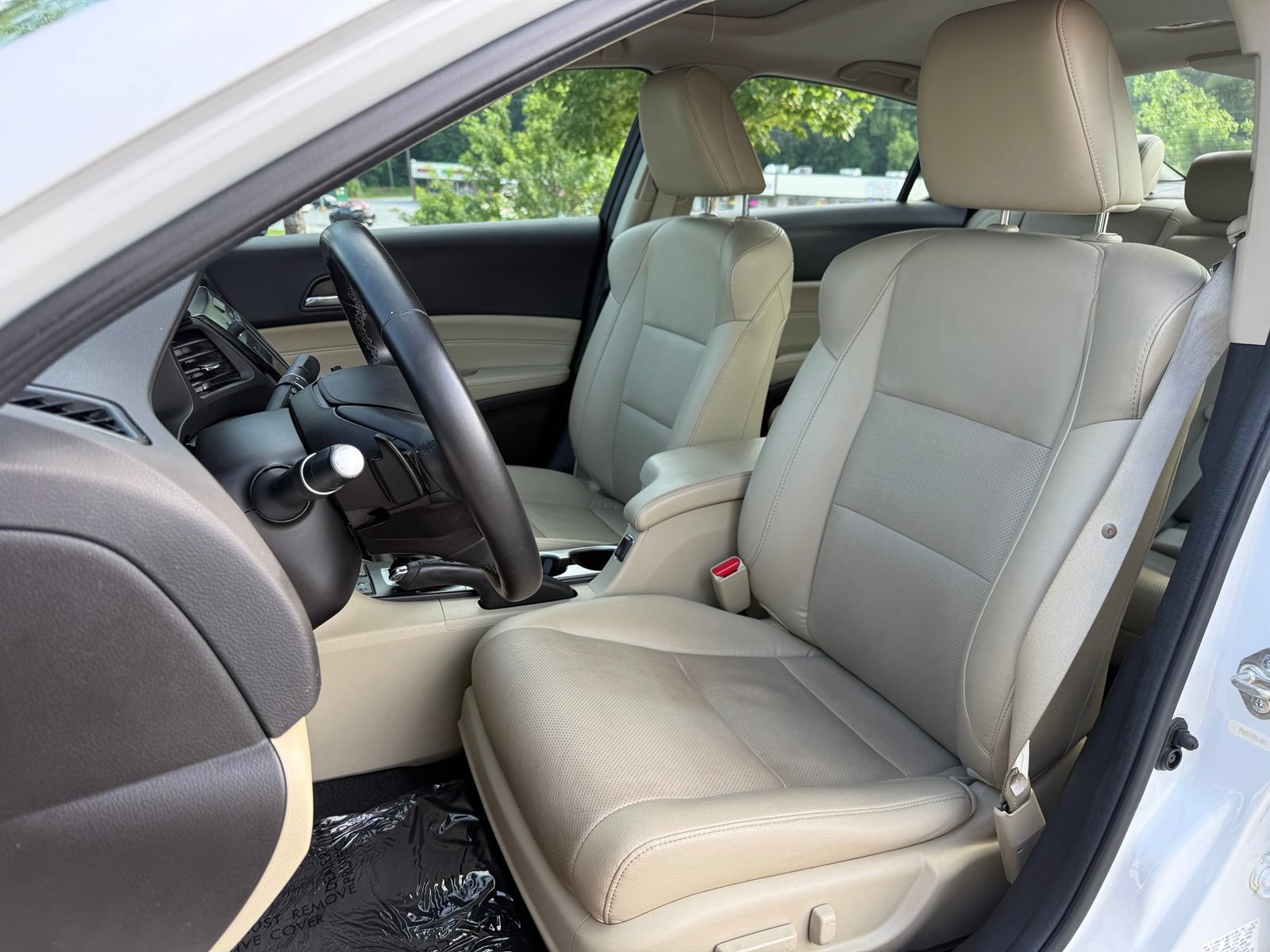 Used 2017 Acura ILX FWD image 37