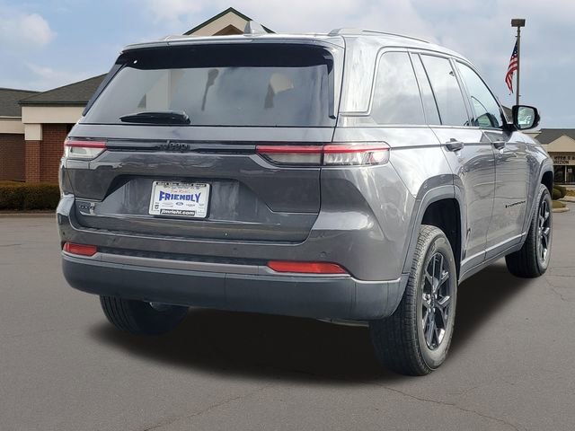 New 2026 Jeep Grand Cherokee Altitude image 3