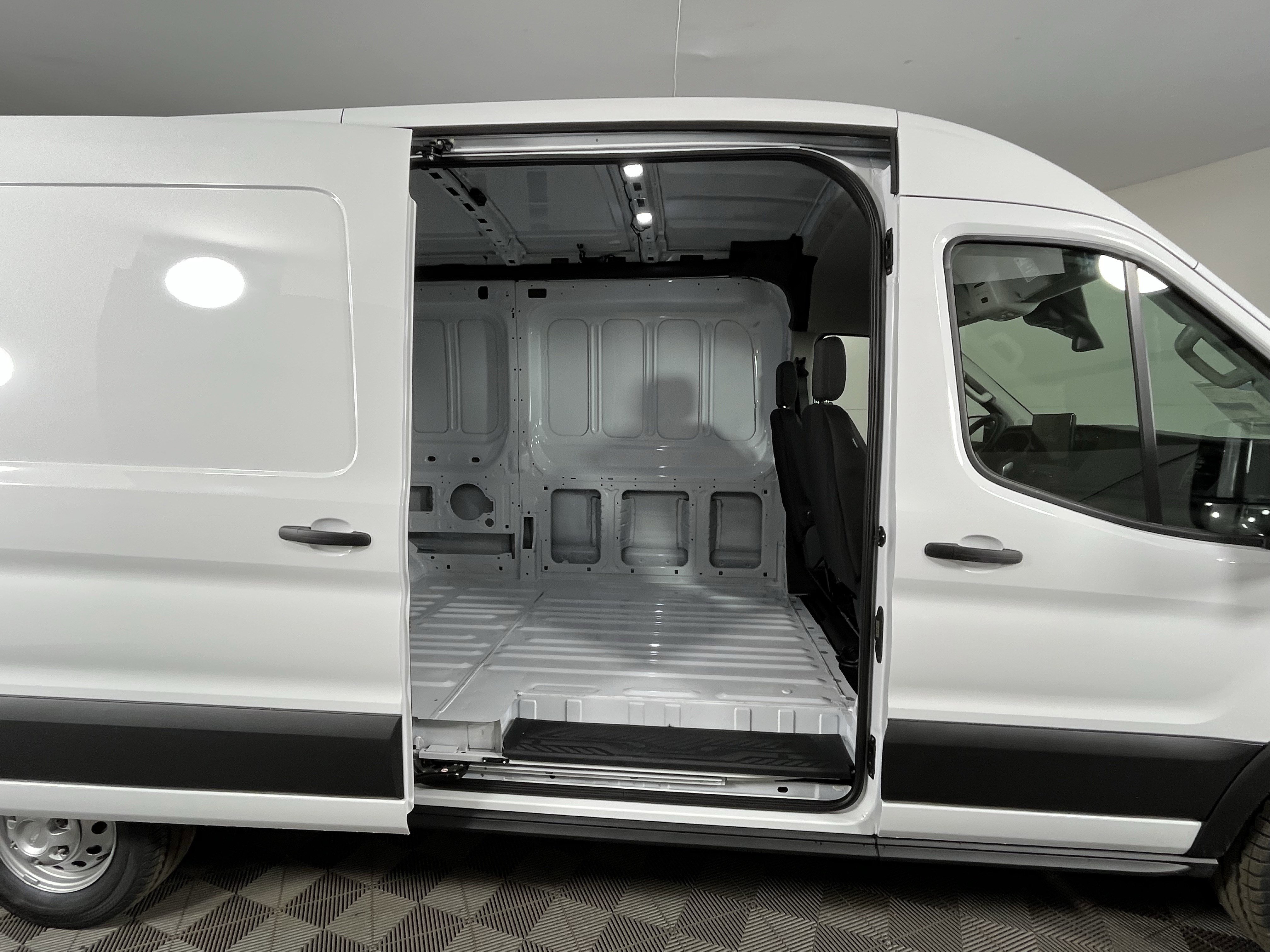 New 2026 Ford Transit 250 148 Medium Roof Extended AWD image 7