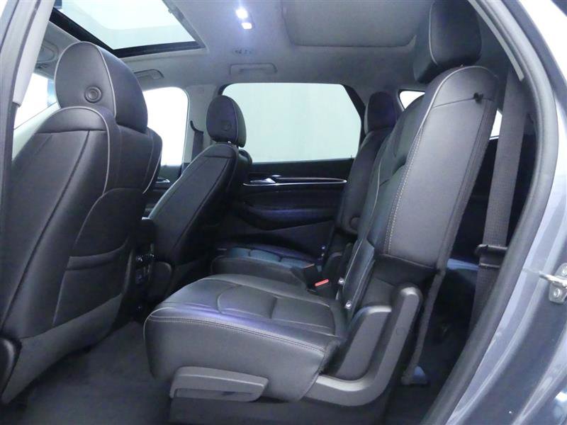 Used 2021 Buick Enclave Avenir w/ Avenir Technology Package image 22
