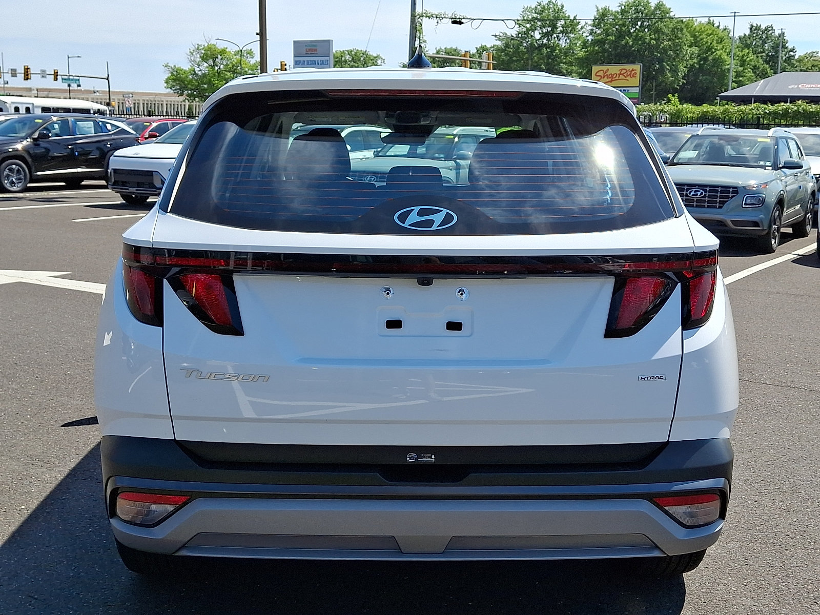 Certified 2025 Hyundai Tucson SE AWD/4WD image 5