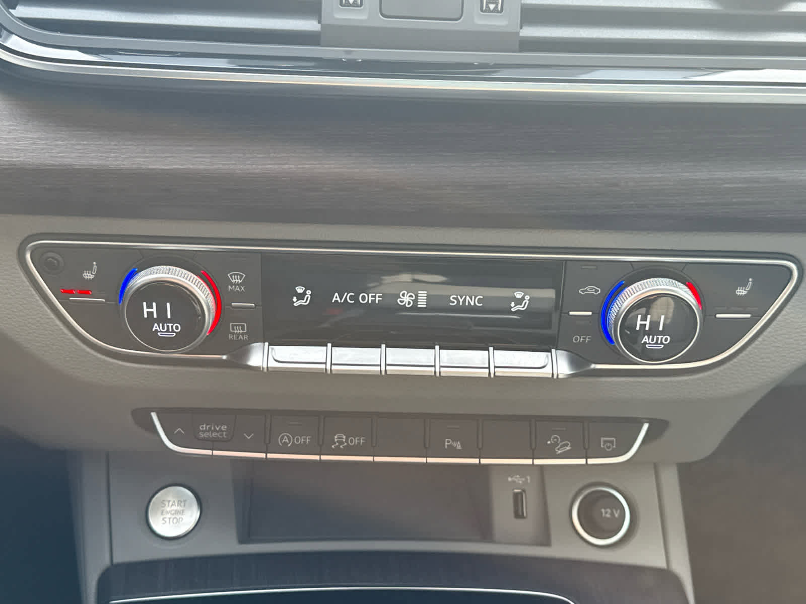 Used 2021 Audi Q5 Premium w/ Convenience Package image 20