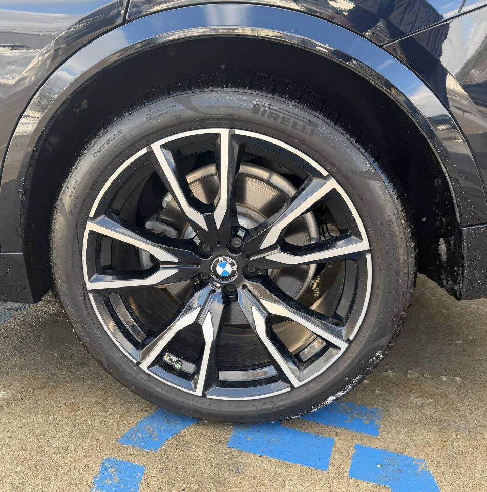 Used 2019 BMW X7 xDrive50i w/ M Sport Package image 37