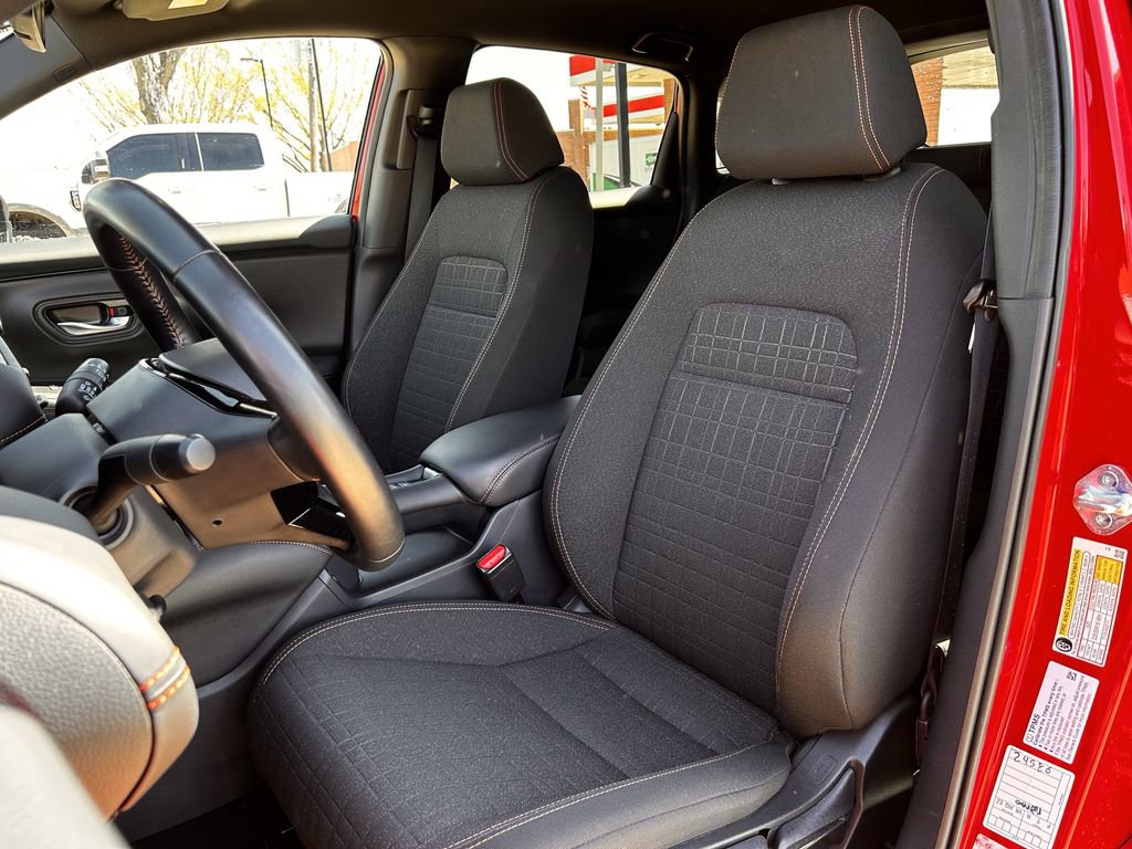 Used 2025 Honda HR-V Sport image 27