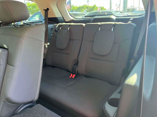 Used 2026 Ford Explorer Active AWD/4WD image 17
