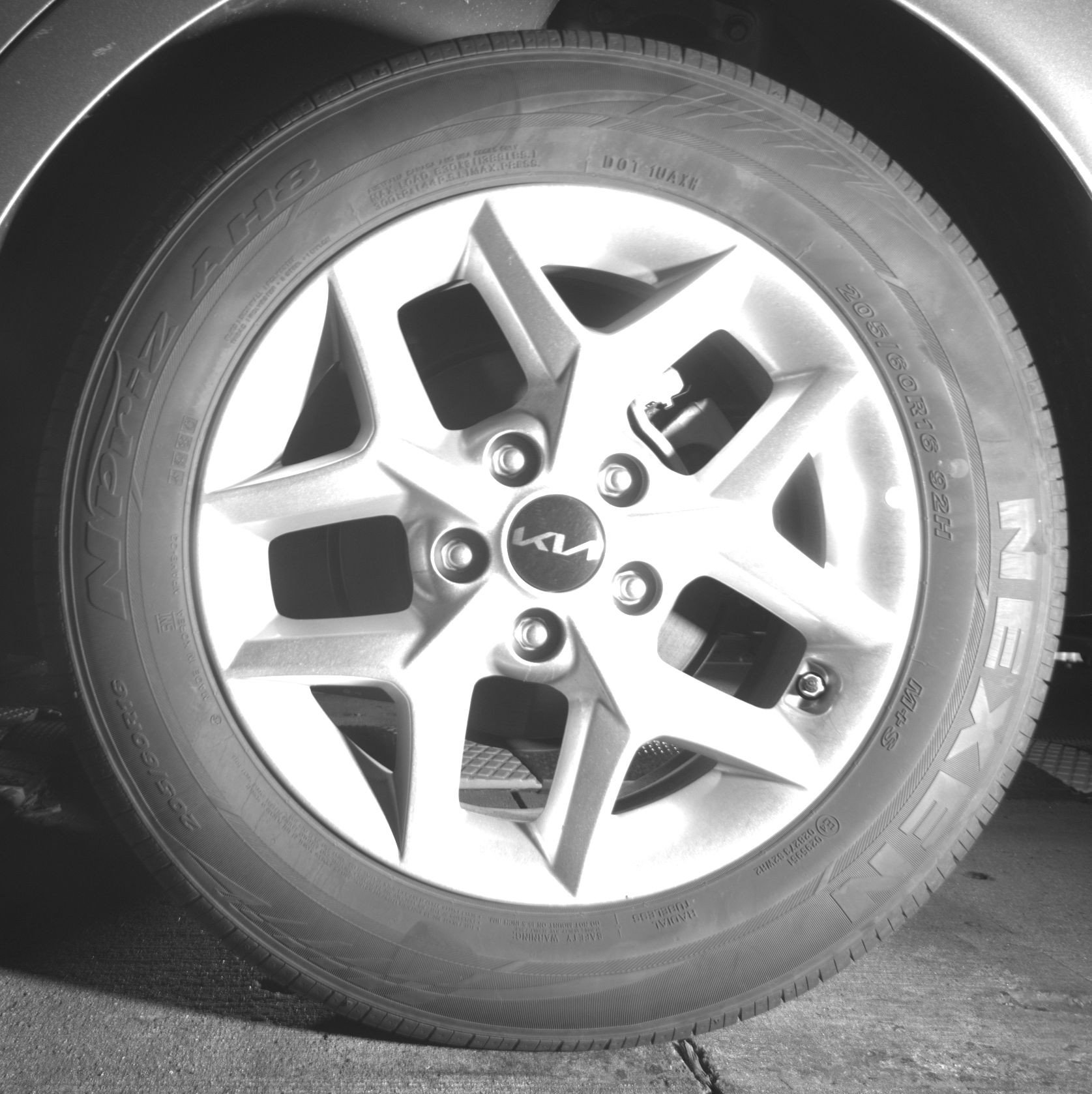 Used 2025 Kia Soul LX w/ LX Technology Package FWD image 14