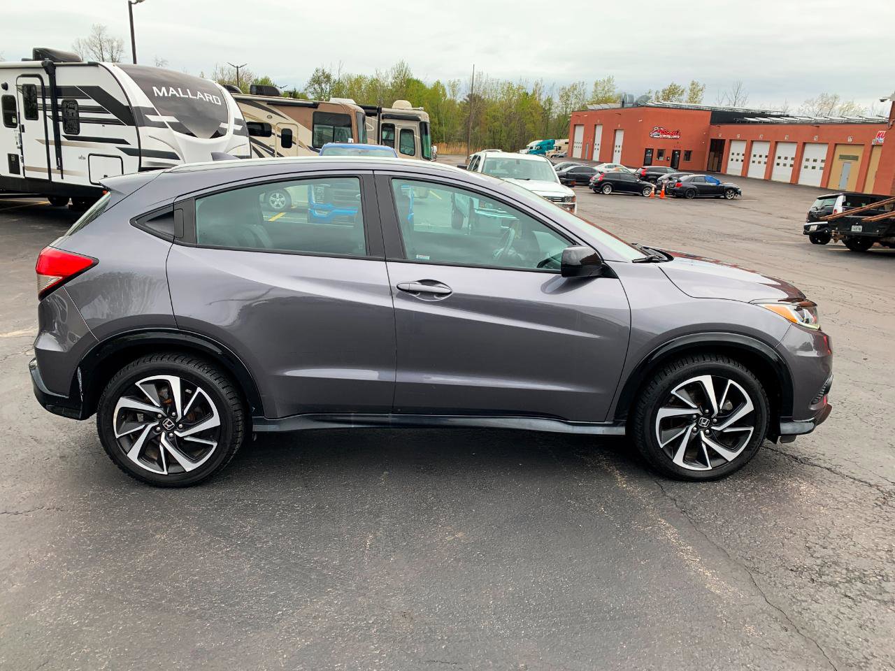 Used 2019 Honda HR-V Sport image 3