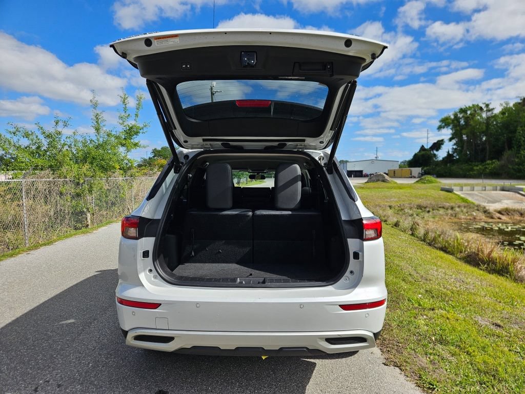 Used 2024 Mitsubishi Outlander SE FWD image 10