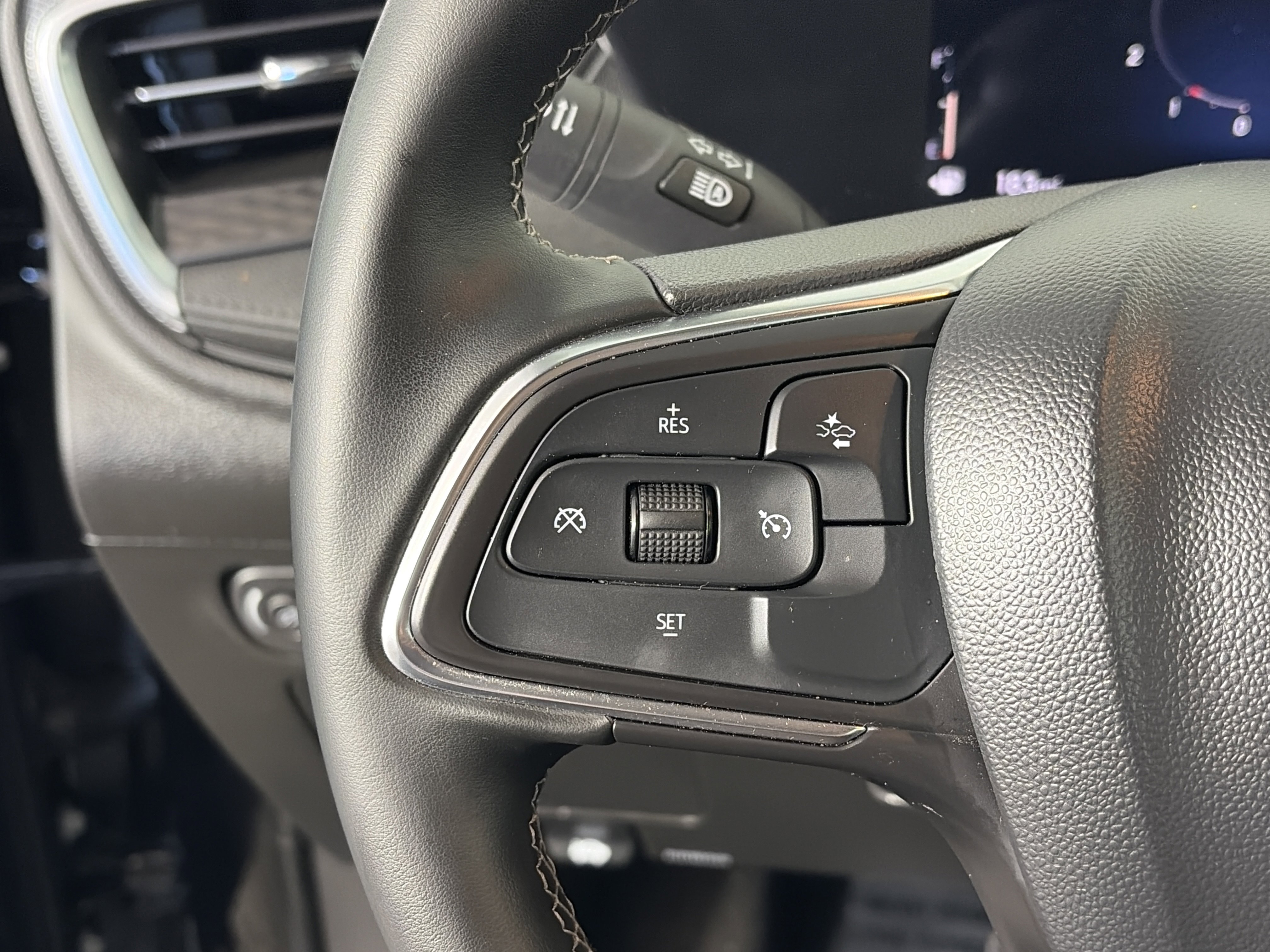 Used 2024 Buick Encore GX Preferred image 26