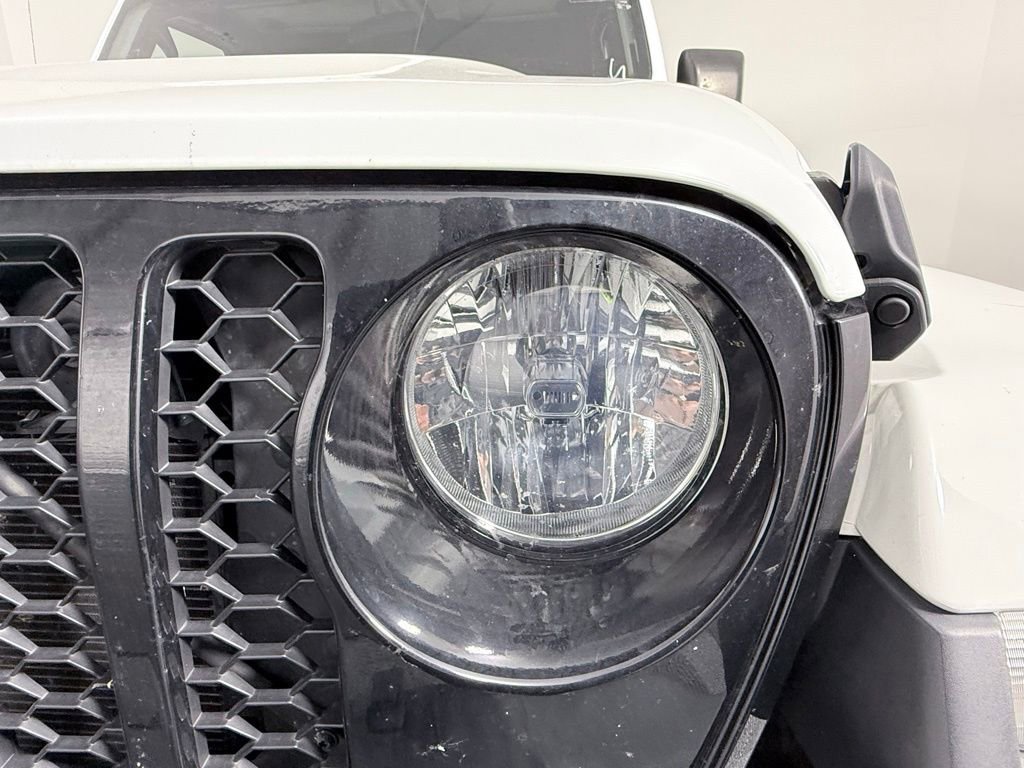 Used 2022 Jeep Gladiator Willys image 22
