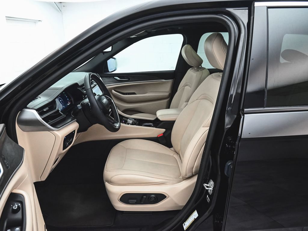 Used 2022 Jeep Grand Cherokee Limited 4xe AWD/4WD image 30